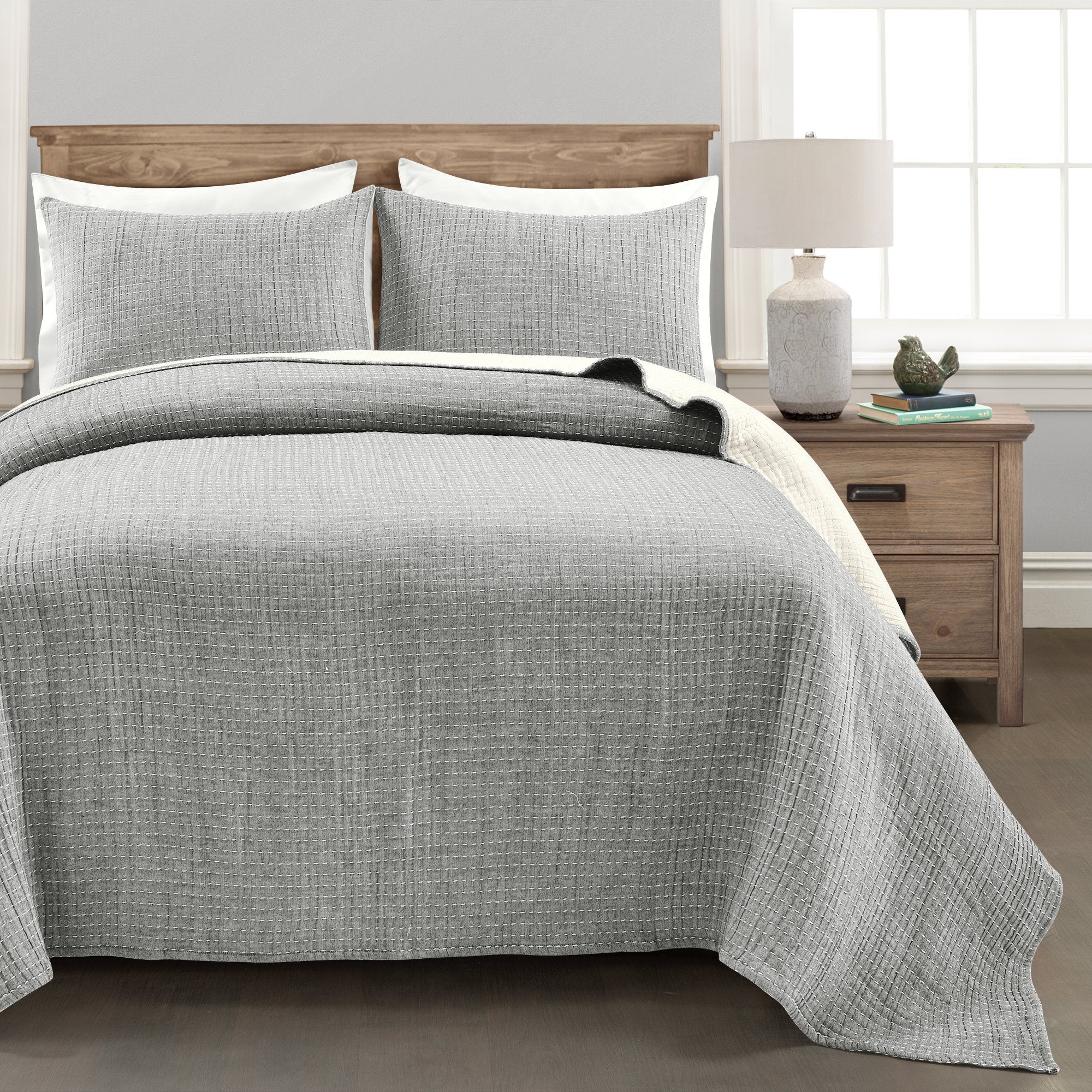 Bedding Bundle: Farmhouse Stripe Comforter Set + Solid Kantha Pick Stitch Quilt/Coverlet Set - Full/Queen