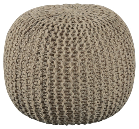 Latricia Pouf