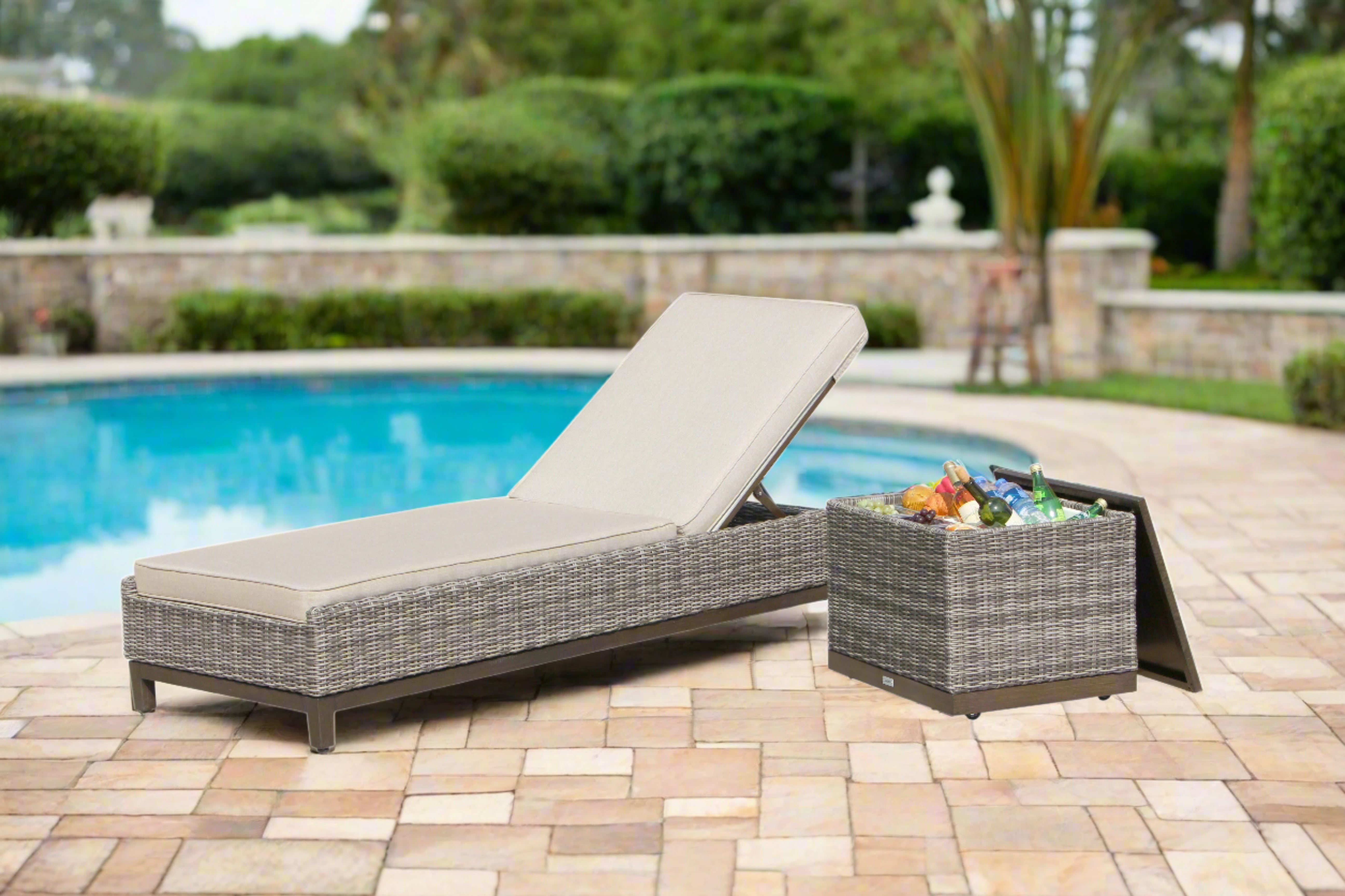 Naples Outdoor Sling Pool Chaise with Cushion