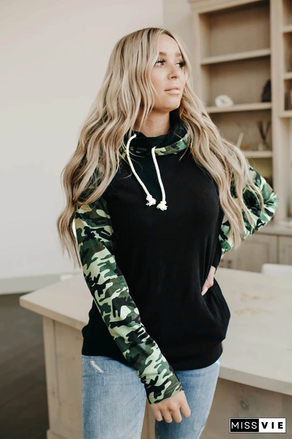 Camouflage Print Raglan Sleeve Hoodie