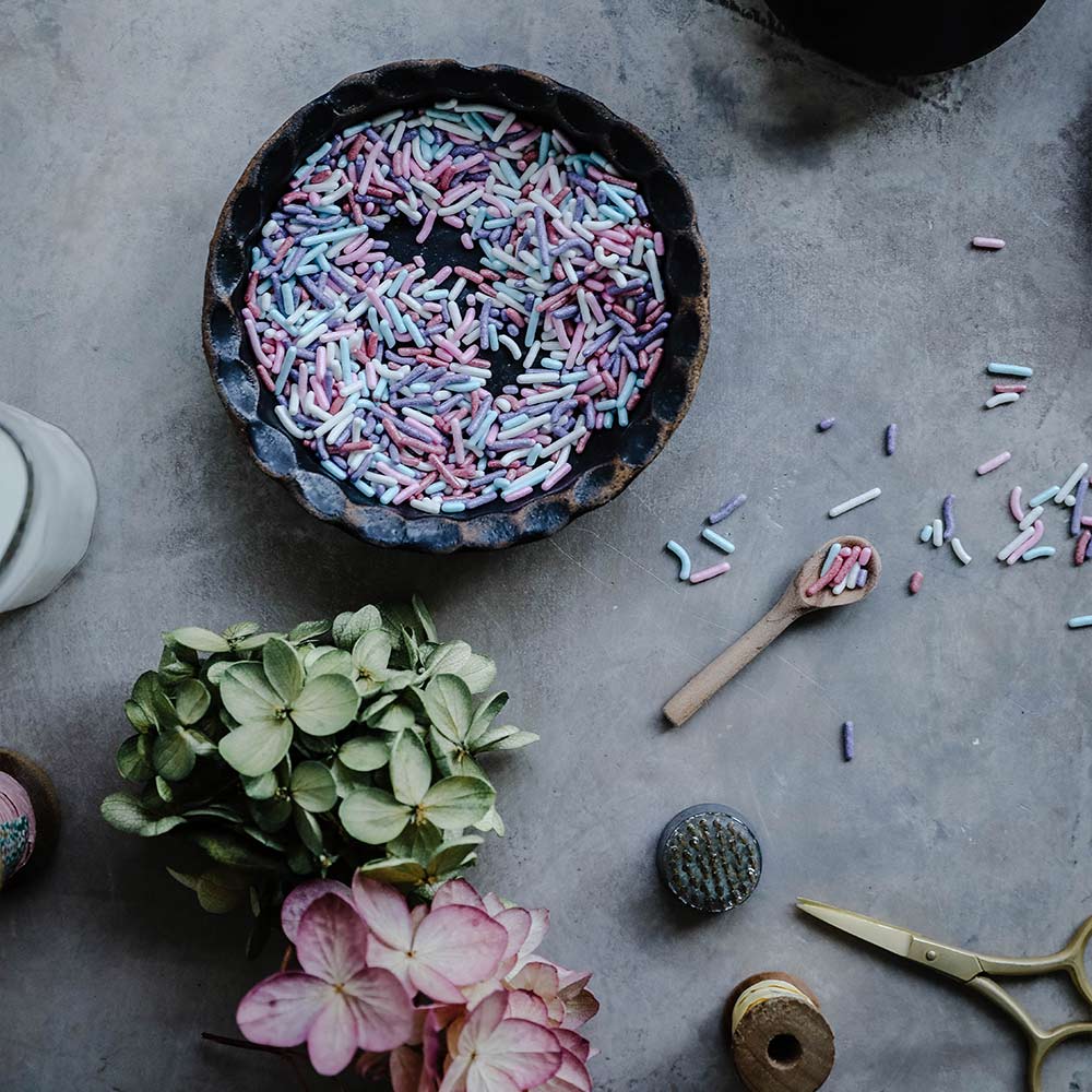 Ceramic Scalloped Dish - Dark