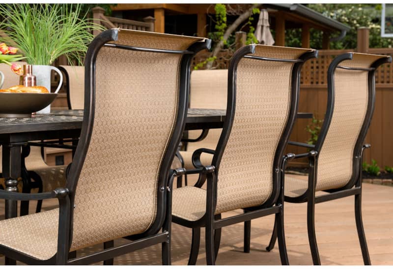 Hanover Brigantine 7-Piece Outdoor Dining Set In Cast/Tan With 6 Sling Dining Chairs， Expandable Cast Dining Table