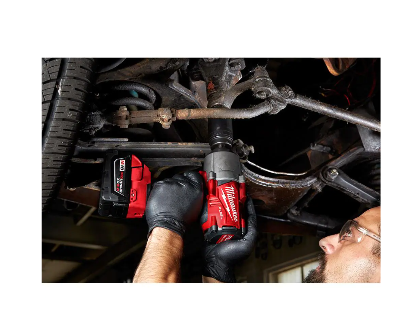 Milwaukee 2767-22 M18 FUEL 18V Lithium-Ion Brushless Cordless 1/2 in. Impact Wrench with Friction Ring Kit With Two 5.0 Ah Batteries