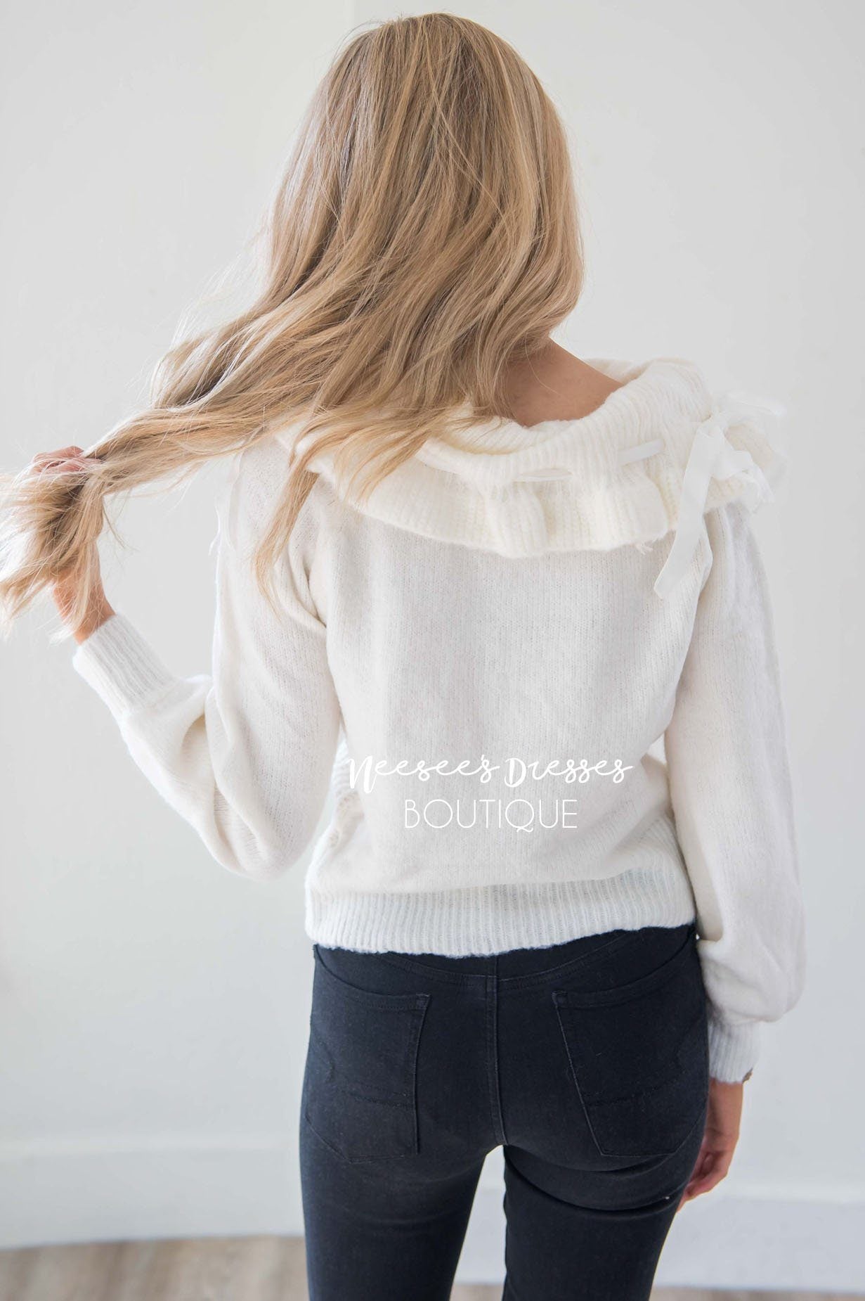 Ivory Knit Sweater with Cute Bow Details