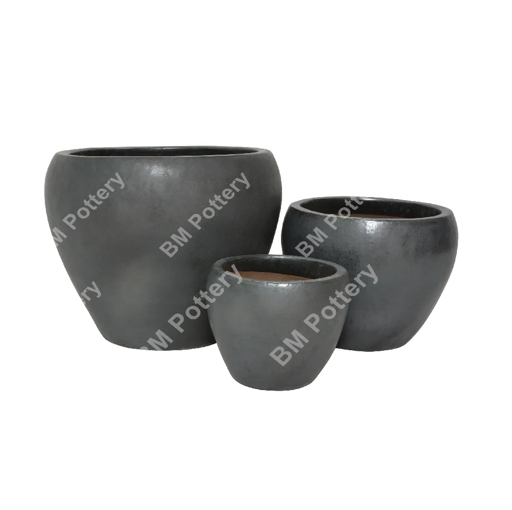 Decor for hone and garden plants Set of 3 glazed terracotta pots Matt black ready to export