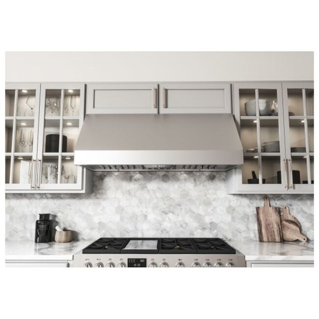 Zephyr 650 CFM 54 Inch Wide Wall Mounted Range Hood with Airflow