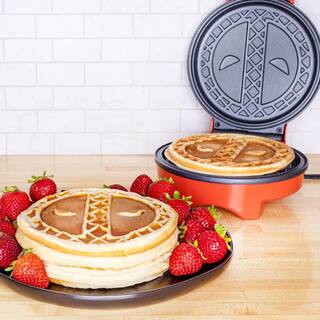 Uncanny Brands 900-Watt Marvel's Deadpool Round Red American Waffle Maker WM1-MVX-DPL