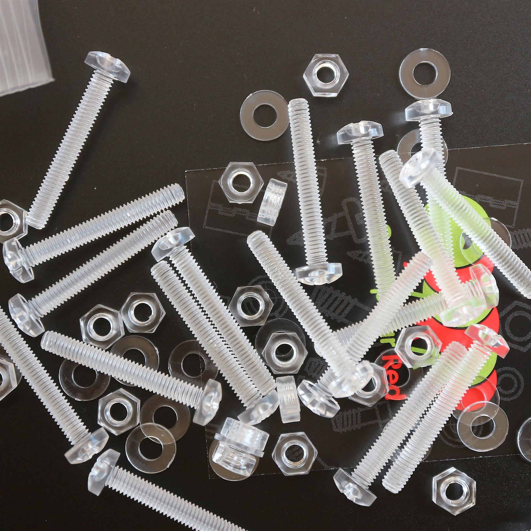 60x Clear Acrylic， Pan Head， M4 x 30mm， Plastic Bolts， Nuts and Washers - Screws