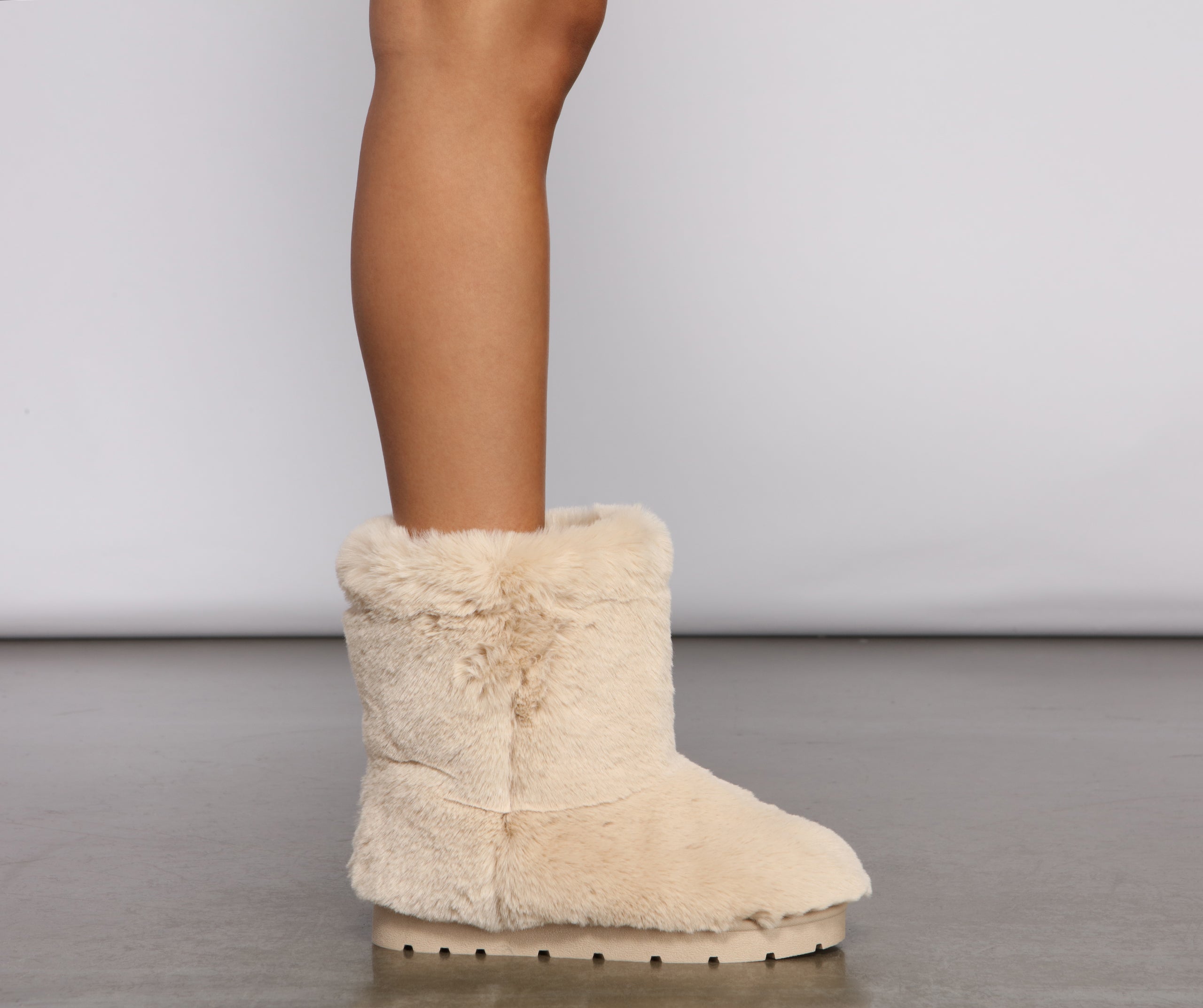 Cozy and Chic Sherpa Booties