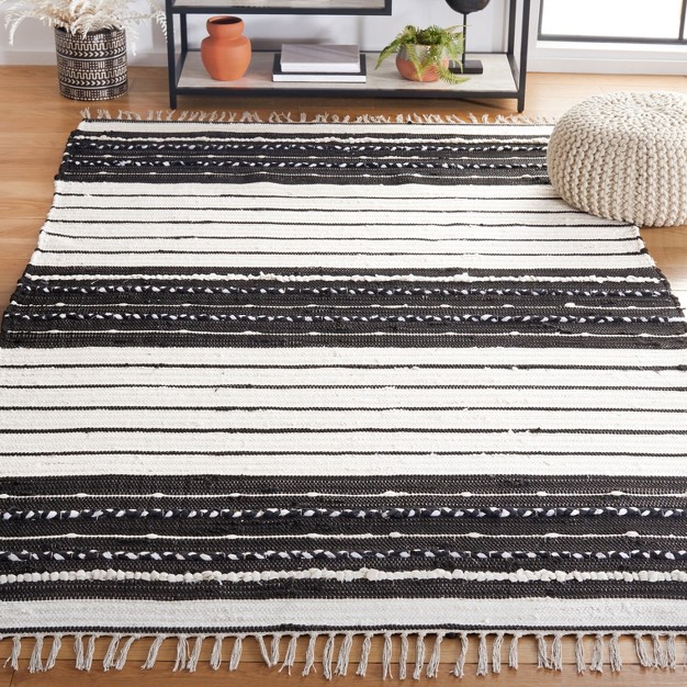 Striped Kilim Stk207 Hand Woven Area Rug Safavieh