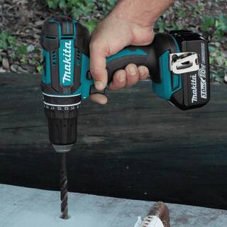 Makita 18V 3.0Ah LXT Lithium-Ion Cordless Combo Kit (7-Piece) XT704