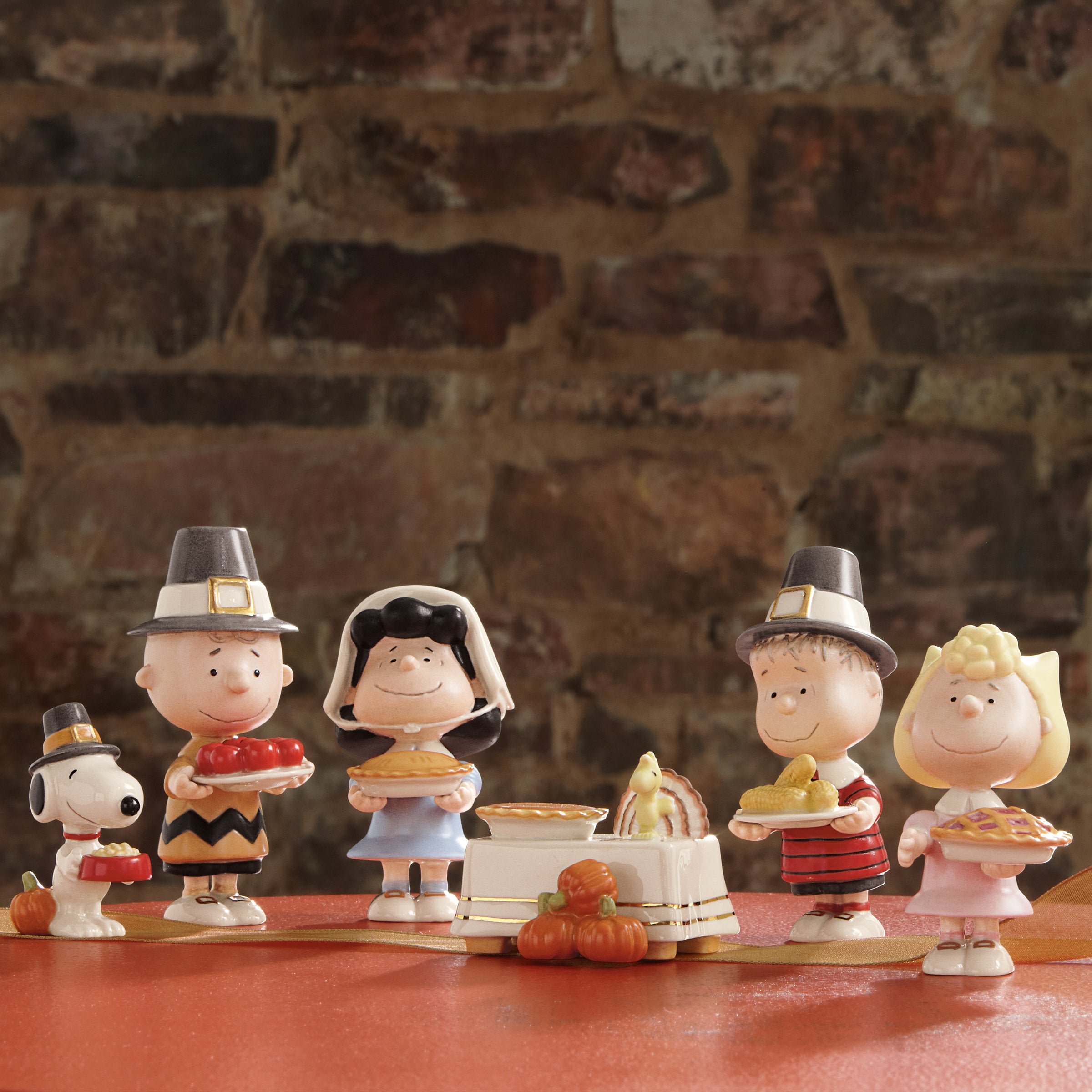 PEANUTS® 6-pc Thanksgiving Figurine Set