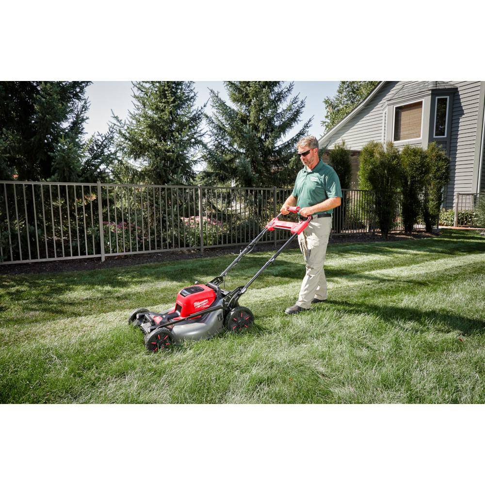 Milwaukee M18 FUEL Brushless Cordless 21 in. Walk Behind Dual Battery Self-Propelled Mower w(2) 12.0Ah Battery and Rapid Charger 2823-22HD