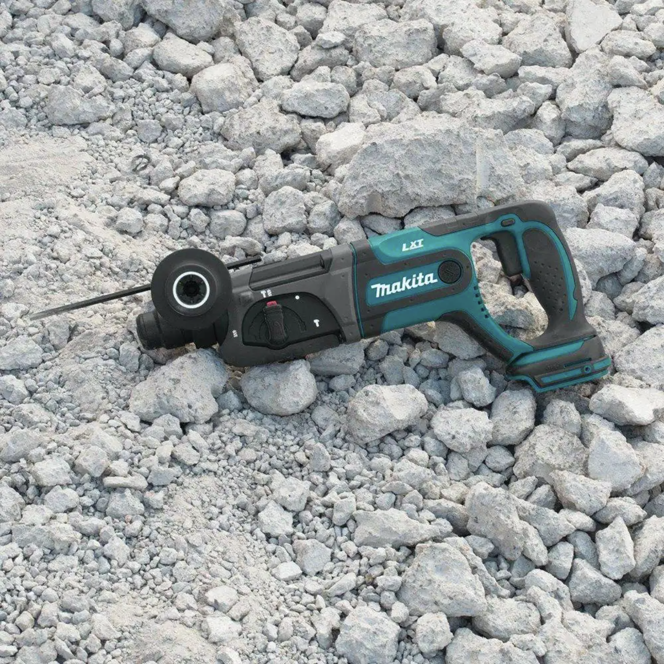 Makita 18V LXT Lithium-Ion 7/8 in. Cordless SDS-Plus Concrete/Masonry Rotary Hammer Drill (Tool-Only)