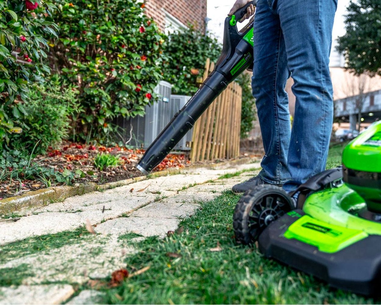 60V 450 CFM Leaf Blower  Battery | Greenworks Tools