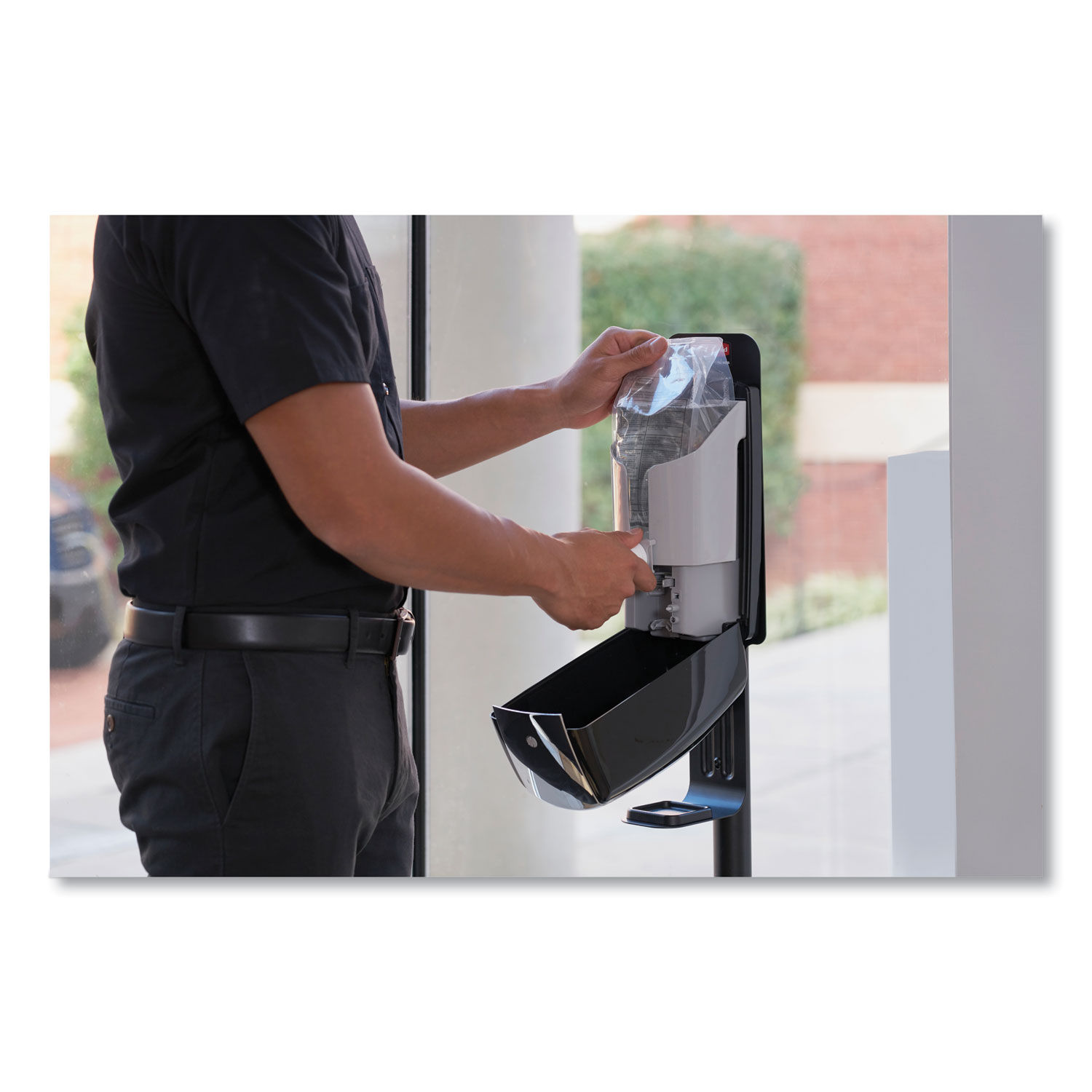 AutoFoam Touch-Free Dispenser by Rubbermaidandreg; Commercial RCP750411