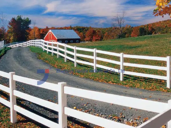 High quality 3 rails pvc no climb  horse fence for ranch