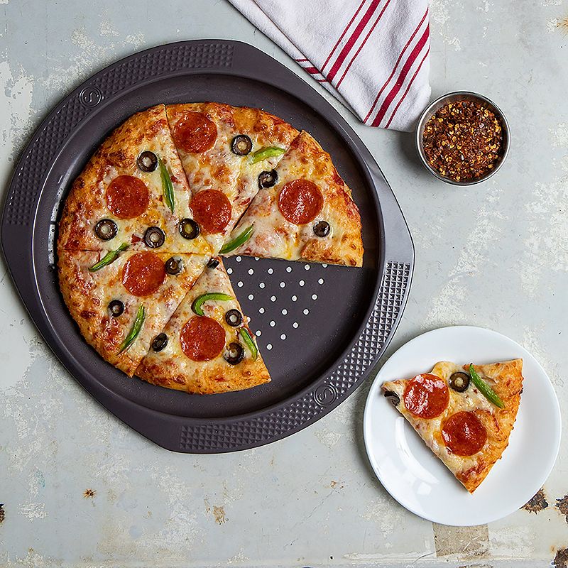 Saveur Selects Artisan Pizza Pan and Fluted Tube Pan Set