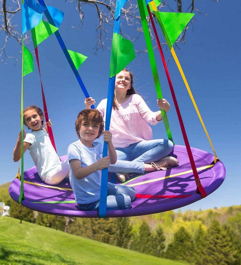 HearthSong Rainbow Flag Round Platform Tree Swing for Multiple Kids