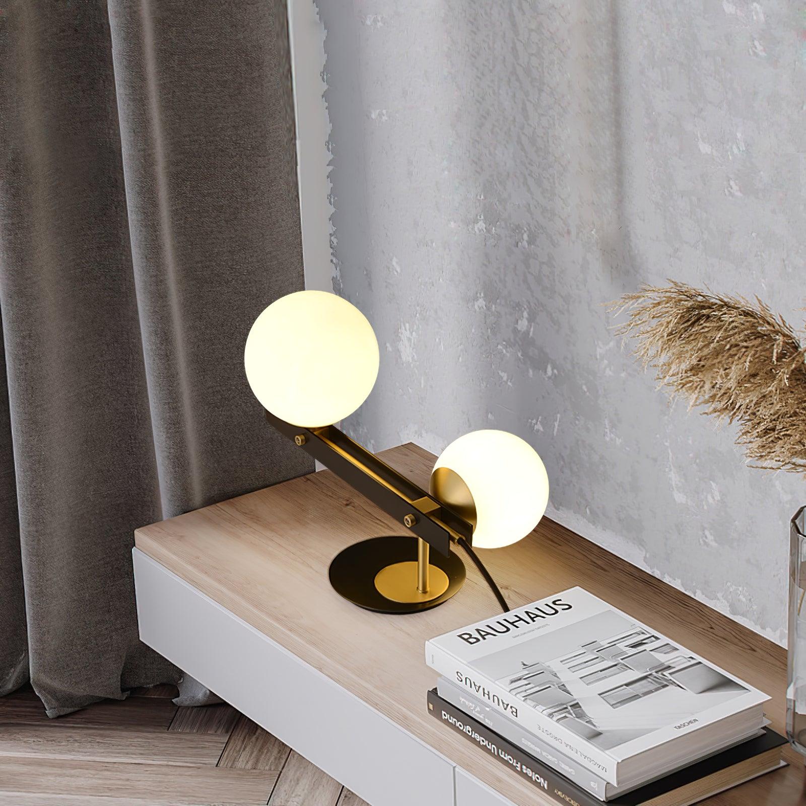 Planeta Table Lamp