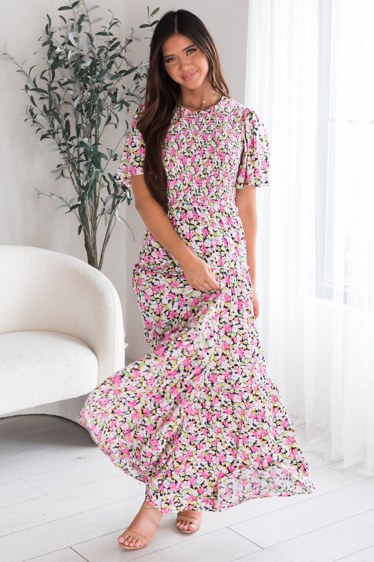 Faithann pink and white floral print short-sleeved tiered maxi dress