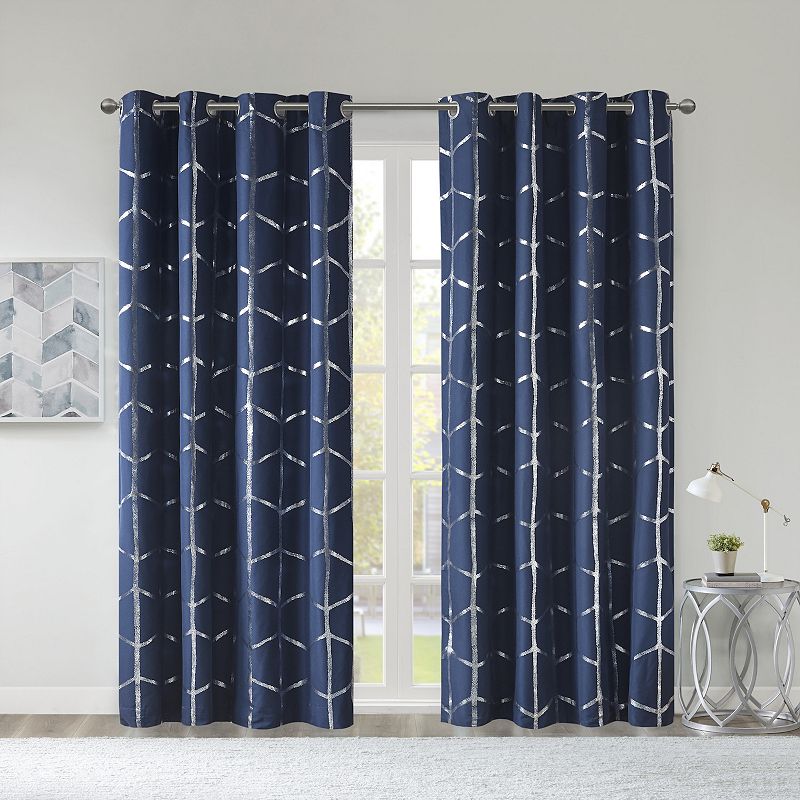 Intelligent Design 100% Blackout 1-Panel Khloe Metallic Grommet Window Curtain