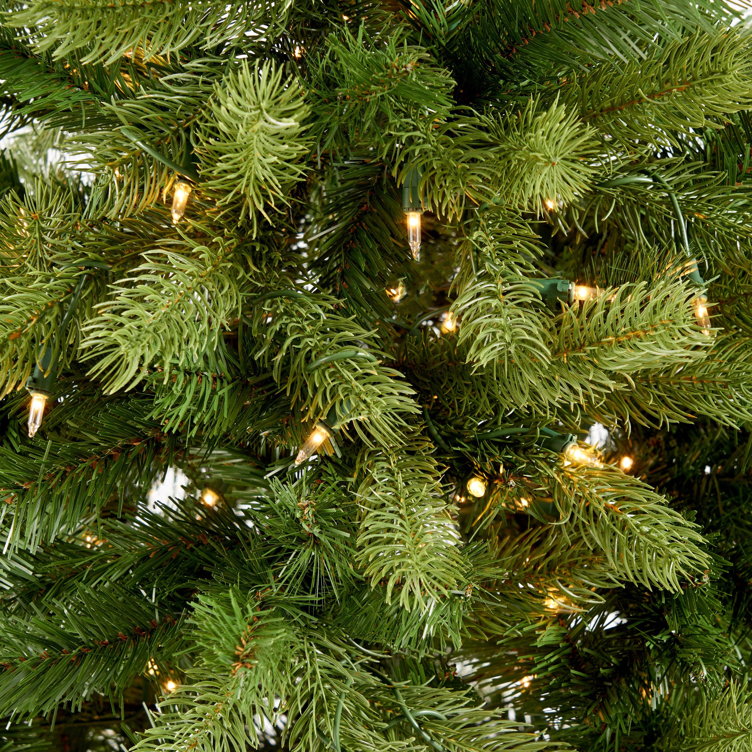 4.5-foot Mixed Spruce Hinged Artificial Christmas Tree