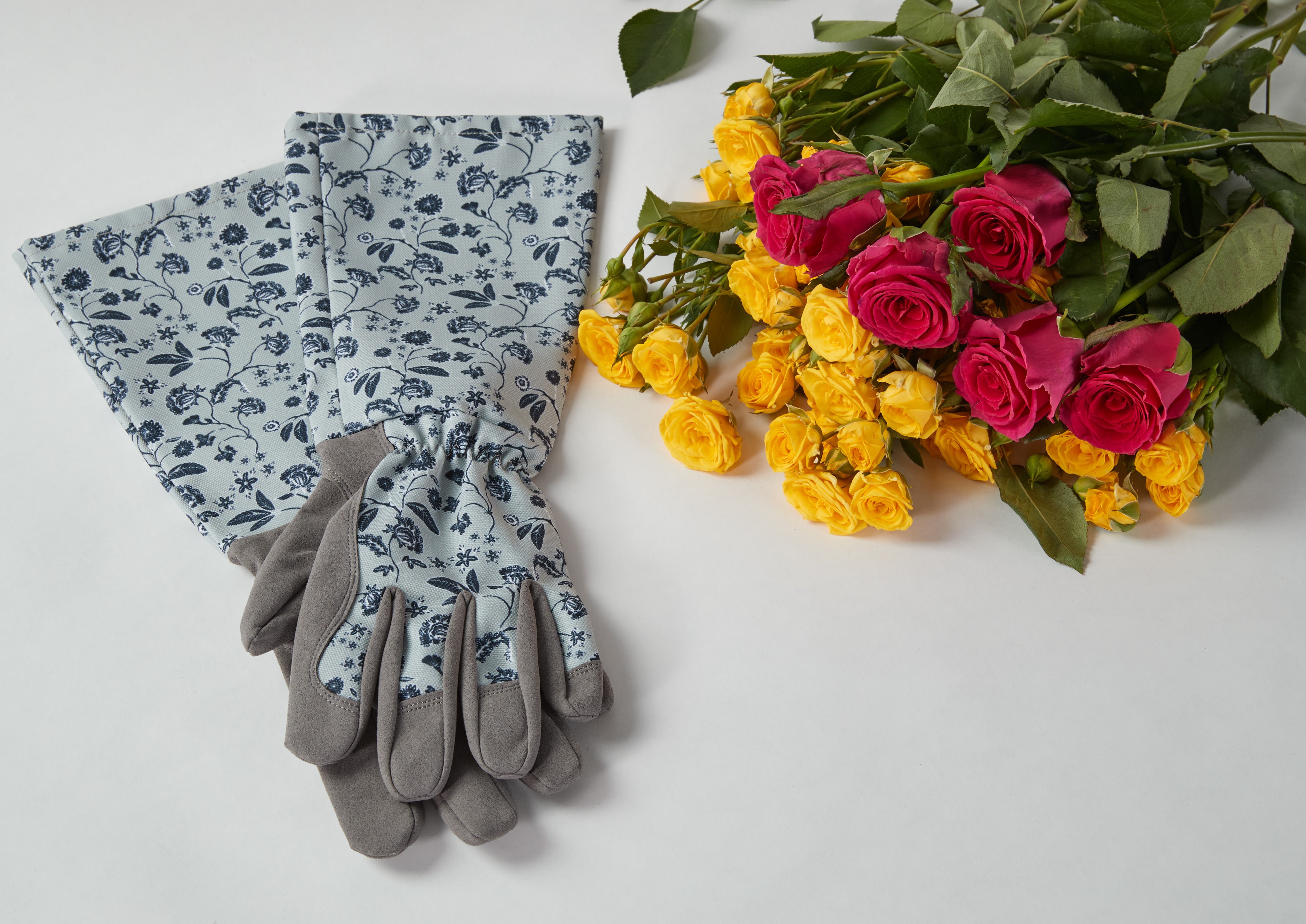 KAYGO Women Garden Gloves Large Long Forearm For Gardening, Trimming, Yard, Gray