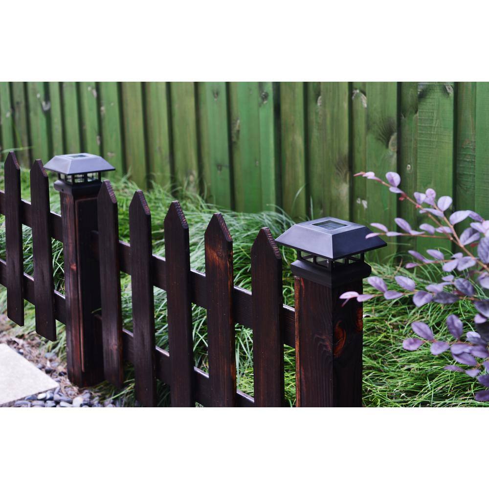 Veranda 4 in. x 4 in. (3.5 x 3.5 Post Size) 7 Lumens Black Plastic Solar Post Cap 2211-F11B7