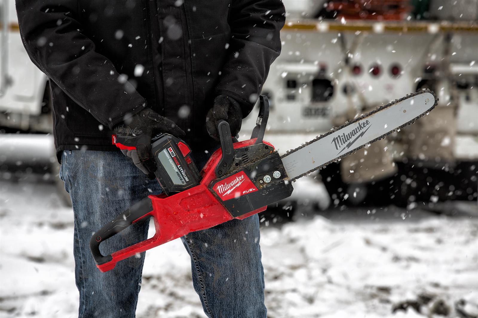 Milwaukee Tool 2727-20 Milwaukee M18 FUEL 16 in. Chainsaws