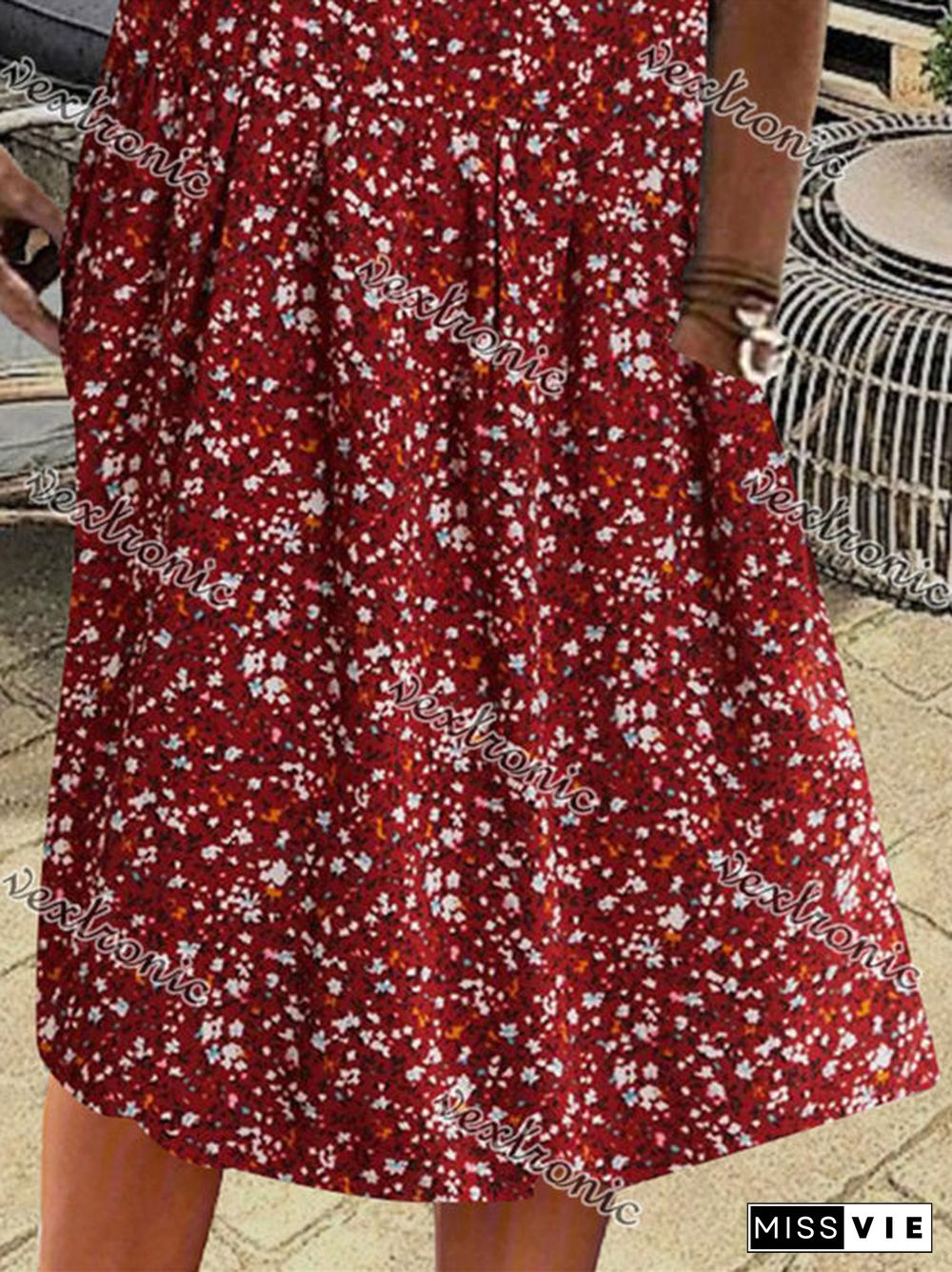 Women's Red Sleeveless V-neck Graphic Floral Printed Midi Dress