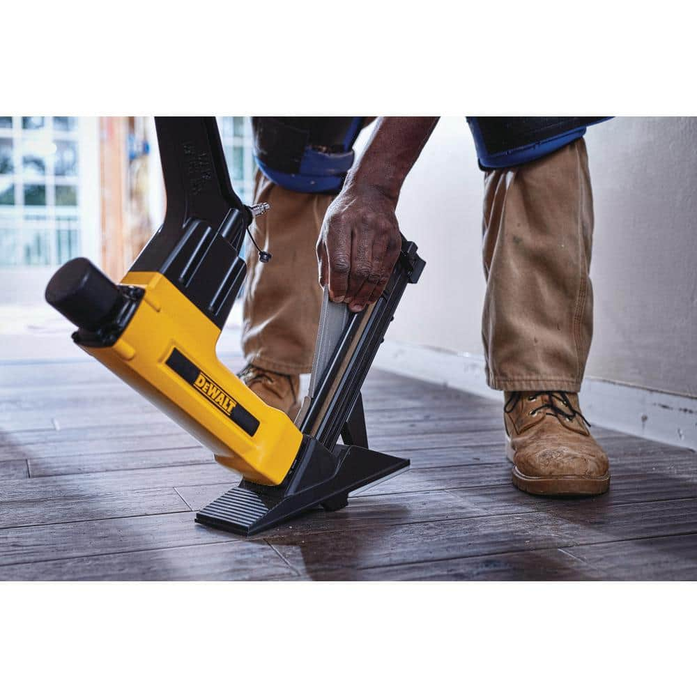 DEWALT 2-in-1 Pneumatic 15.5-Gauge and 16-Gauge Flooring Tool DWFP12569