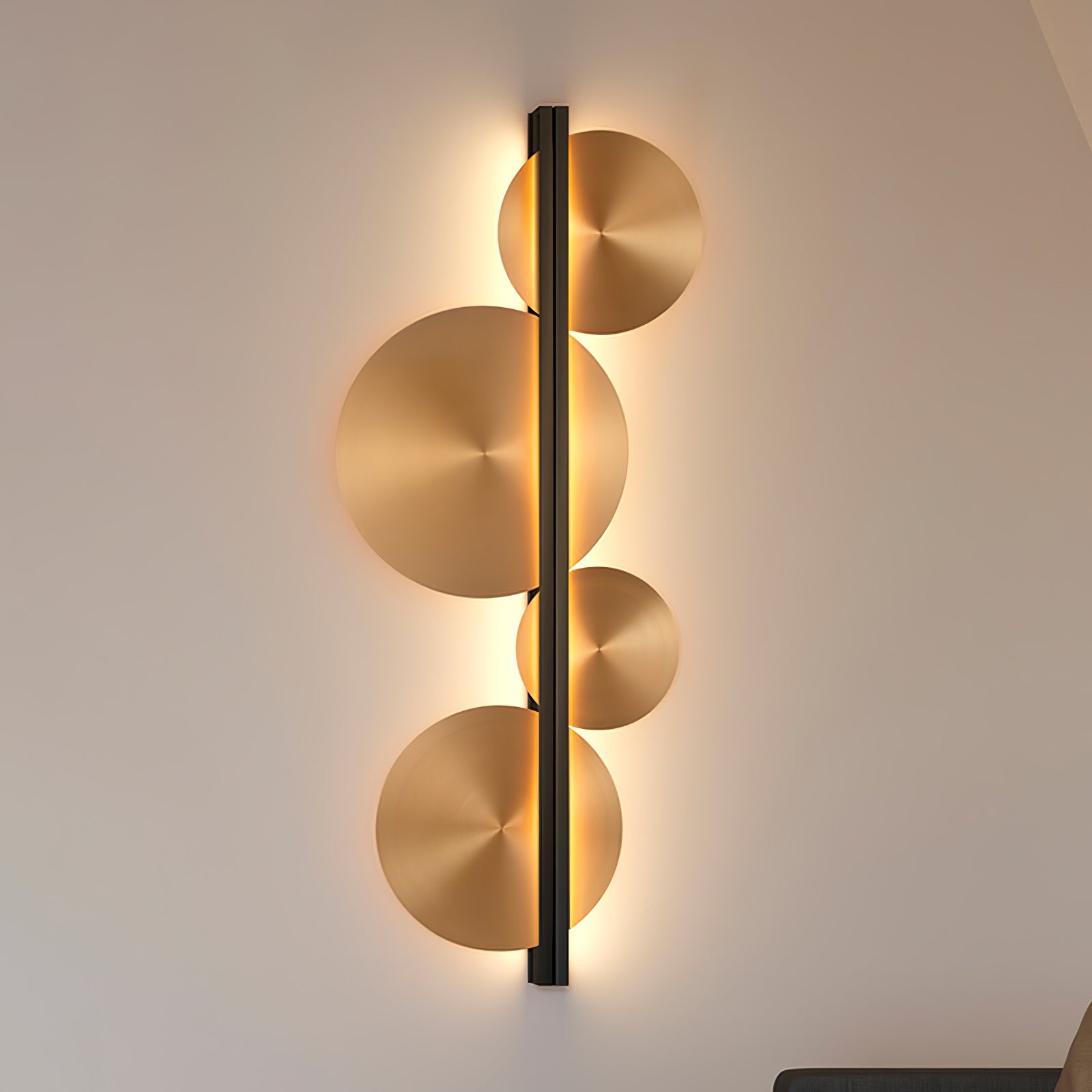 Strate Wall Lamp