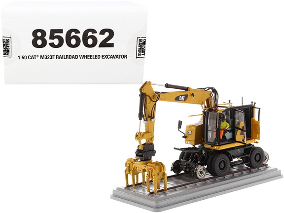 Diecast Masters 85662  CAT Caterpillar M323F Railr...