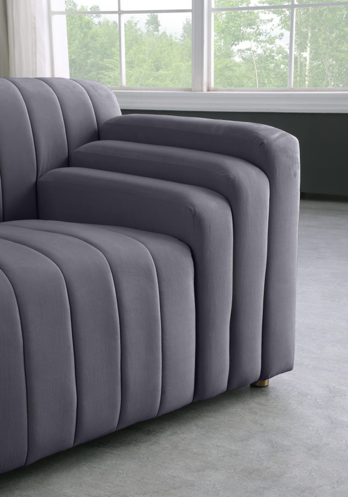 Naya Velvet Upholstered Set   Contemporary   Loveseats   by Meridian Furniture  Houzz