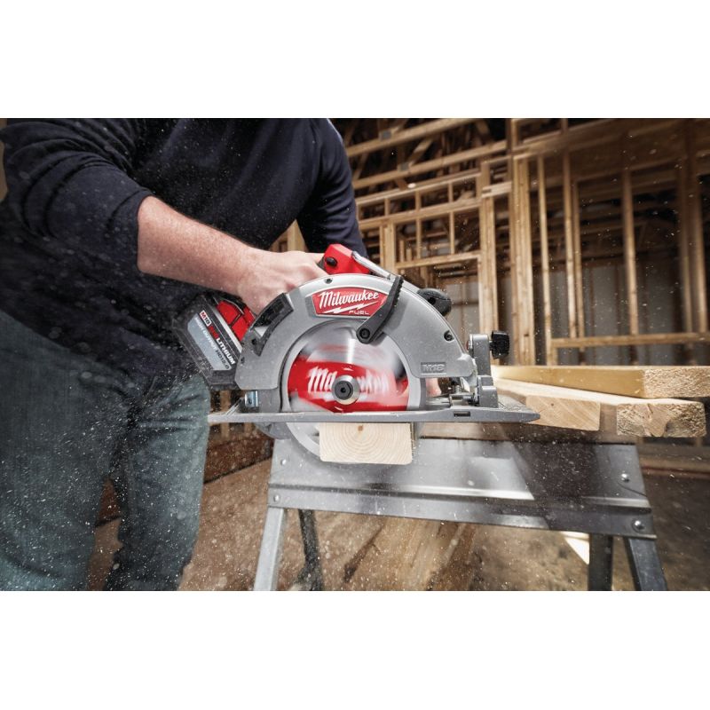 MW M18 FUEL Lithium-Ion Brushless Cordless Circular Saw Kit