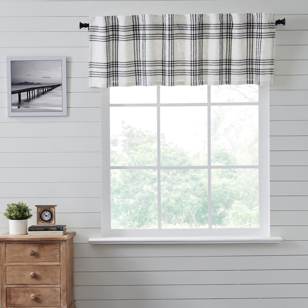 Black Plaid Valance 19x72   M