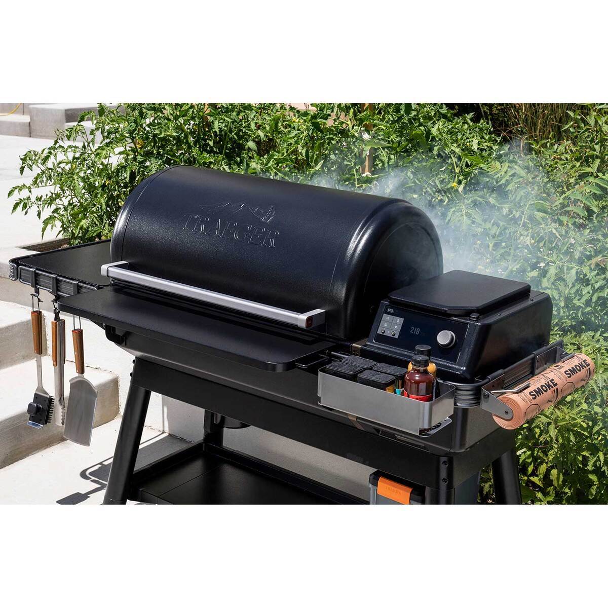 Traeger Ironwood XL Pellet Grill  Black