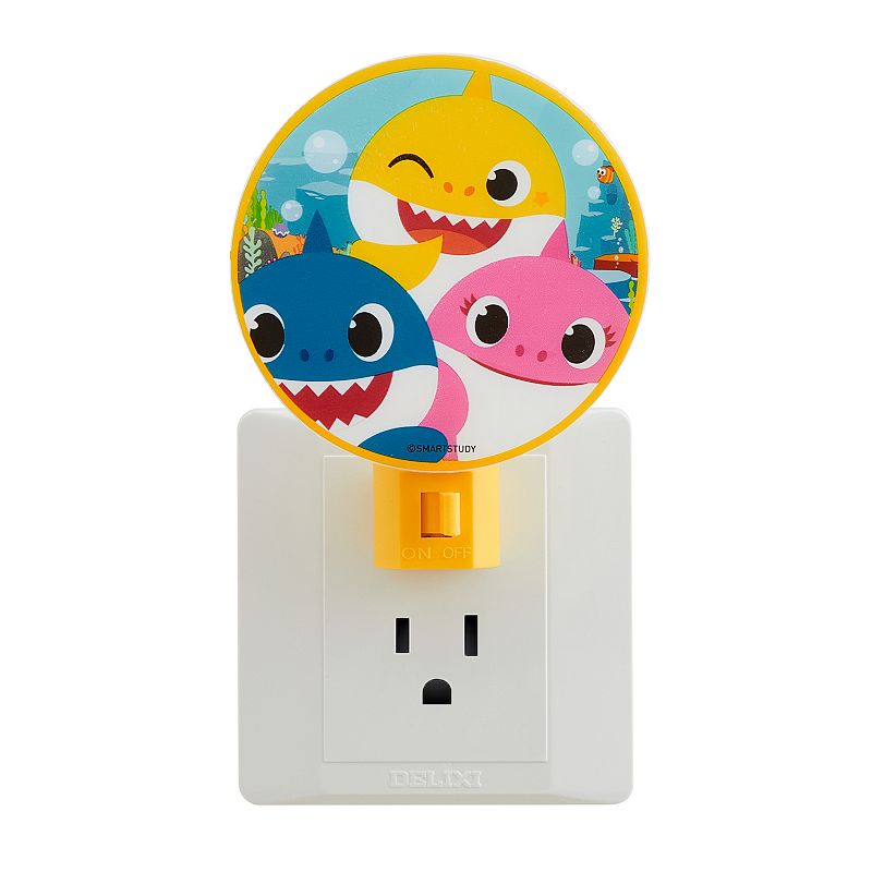 Idea Nuova Nickelodeon Baby Shark LED Night Light