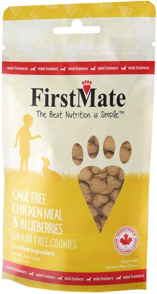 Firstmate Cage Free Chicken Meal and Blueberries Mini Trainer Grain-Free Dog Treats， 8-oz bag