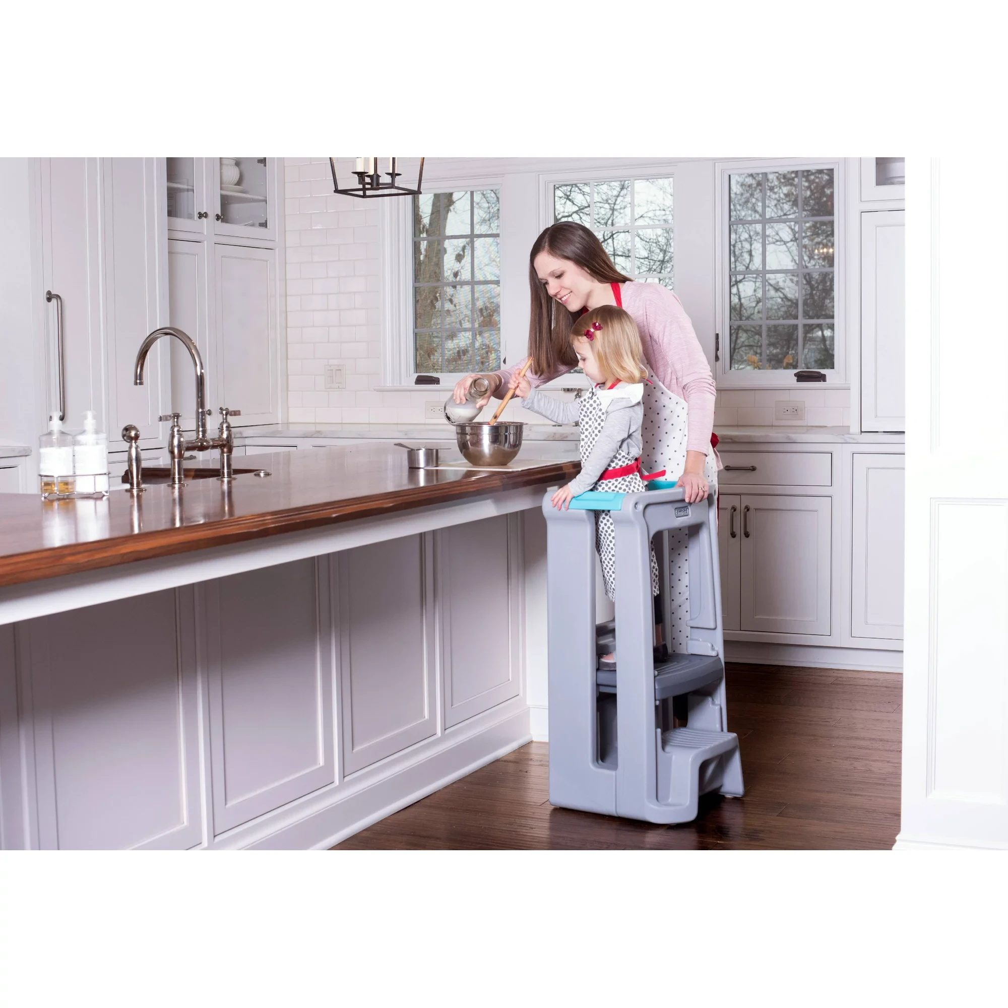 Simplay3 Toddler Tower Adjustable Stool， Gray