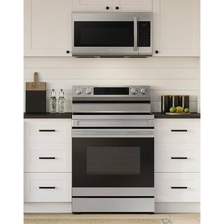  6.3 cu. ft. Smart Wi-Fi Enabled Convection Electric Range with No Preheat AirFry in Stainless Steel NE63A6511SS