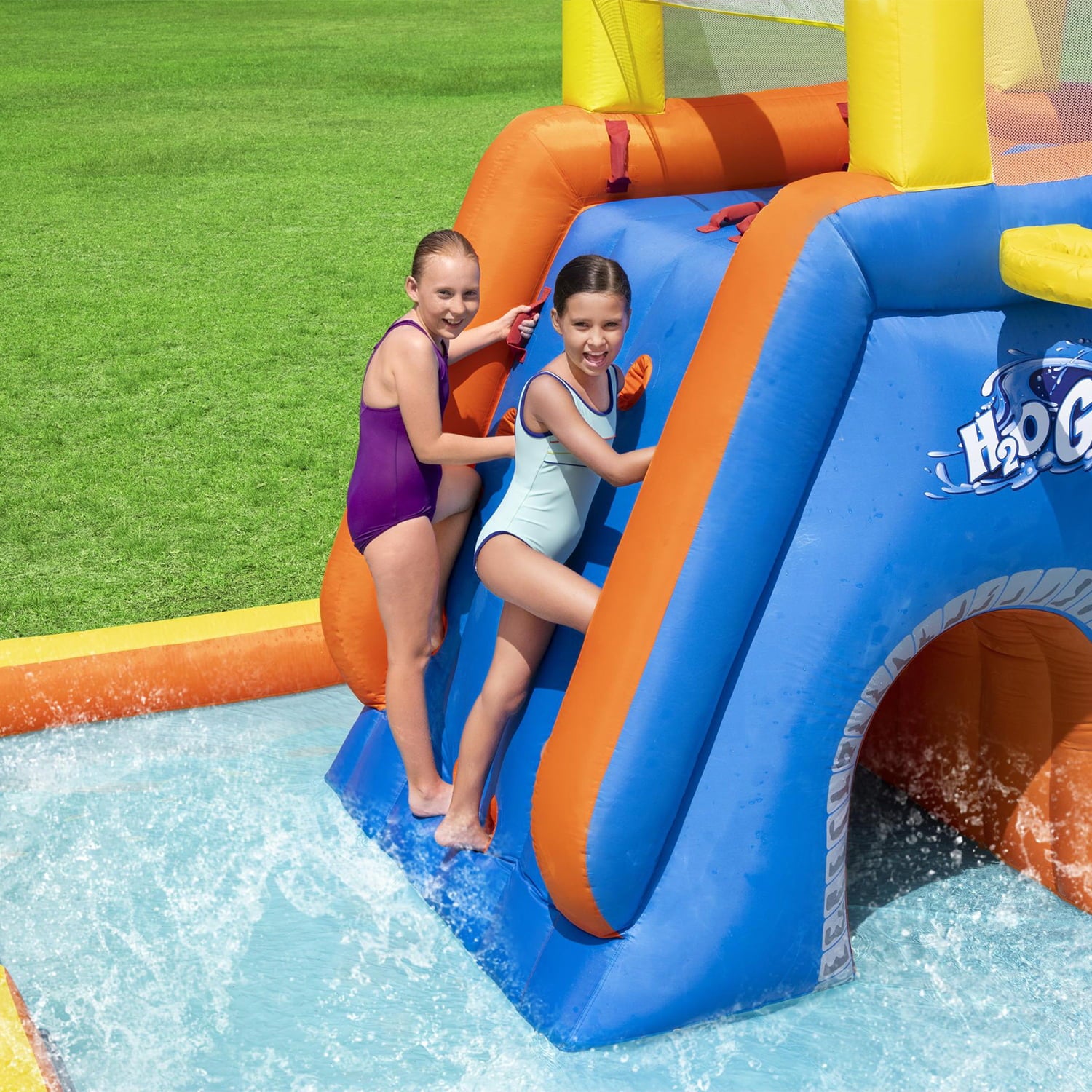 Bestway H2OGO! 18 x 16.5 x 8.7 Ft Super Speedway Kids Inflatable Water Park