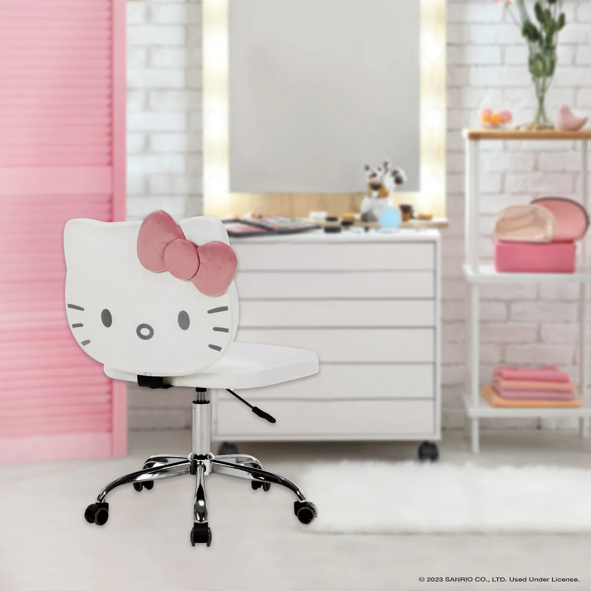 IVFC-HK229-WHT | Hello Kitty® Kawaii Swivel Vanity Chair