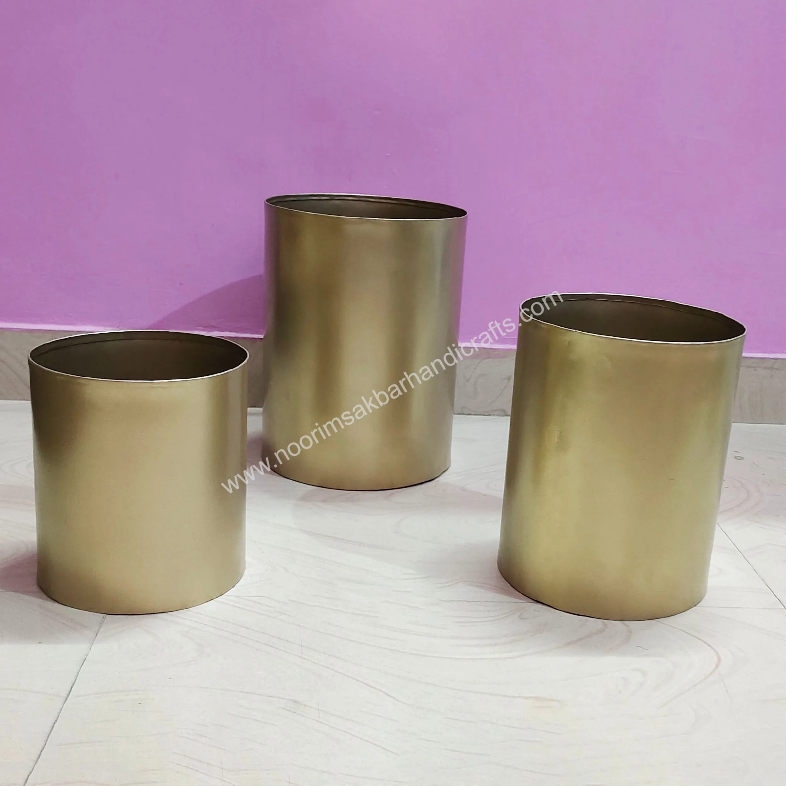 Large Metal Brass Antique Planters Buckets And Small Flower Pots Custom garden Planters Set For Indoor Outdoor Decoration