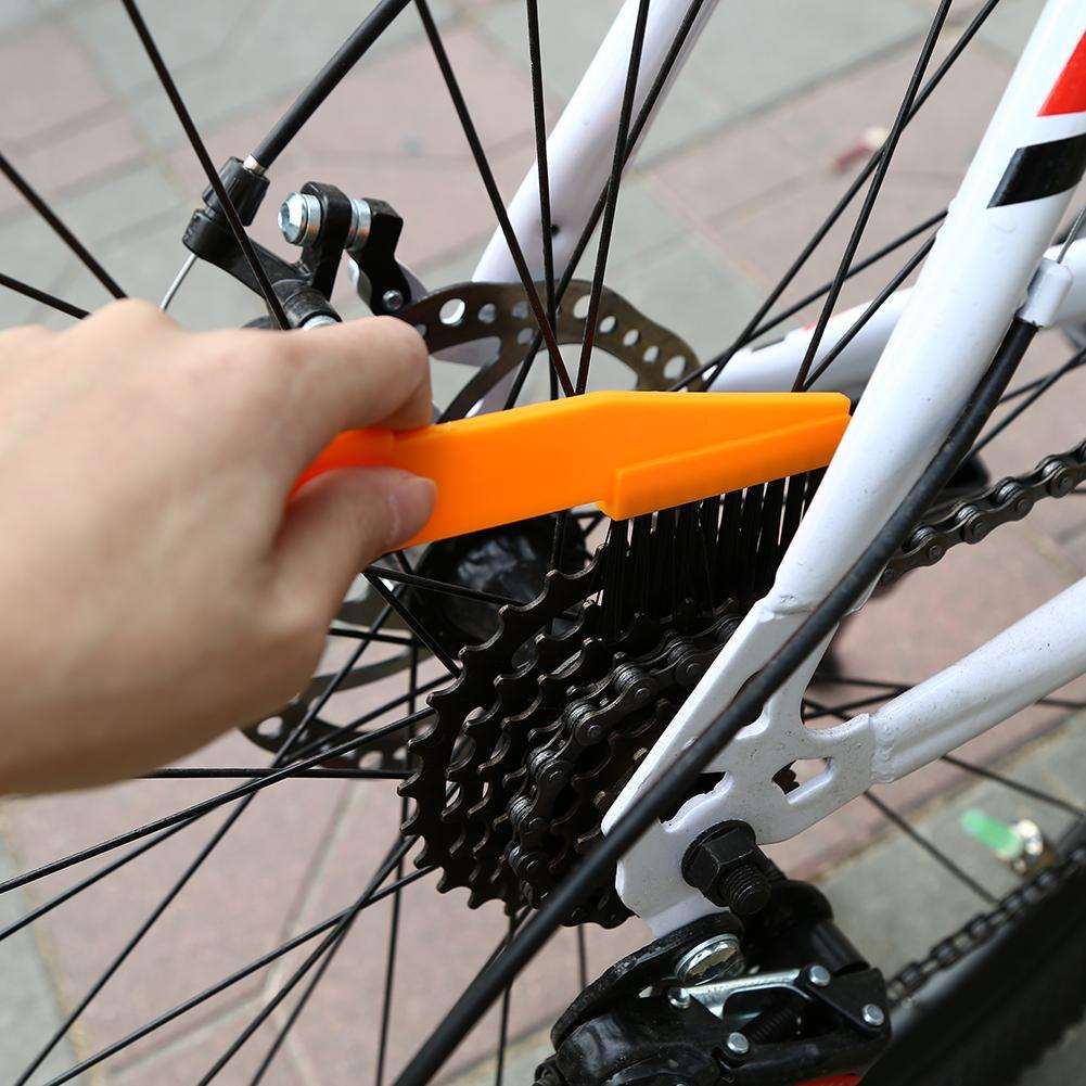 7 PCS Bike Chain Cleaner Clean Machine Brushes Cycling Cleaning Kit Bicycle Brush Maintenance Tool for Mountain Road City BMX