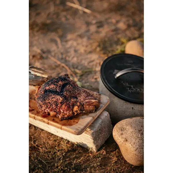 Lodge Yellowstone 8 Inch Round Seasoned Cast Iron 