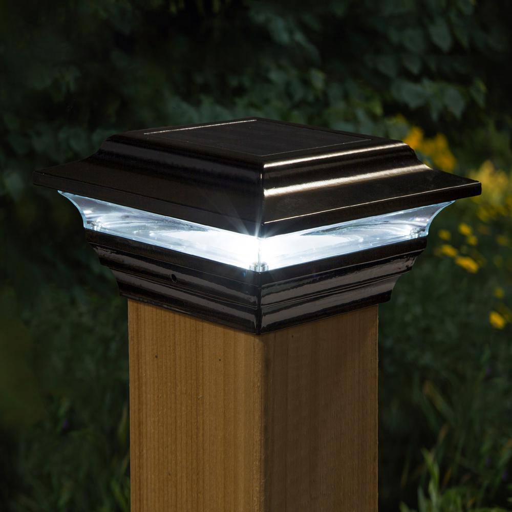 CLASSY CAPS Imperial 4 in. x 4 in. Outdoor Black Cast Aluminum LED Solar Post Cap (2-Pack) SL211B