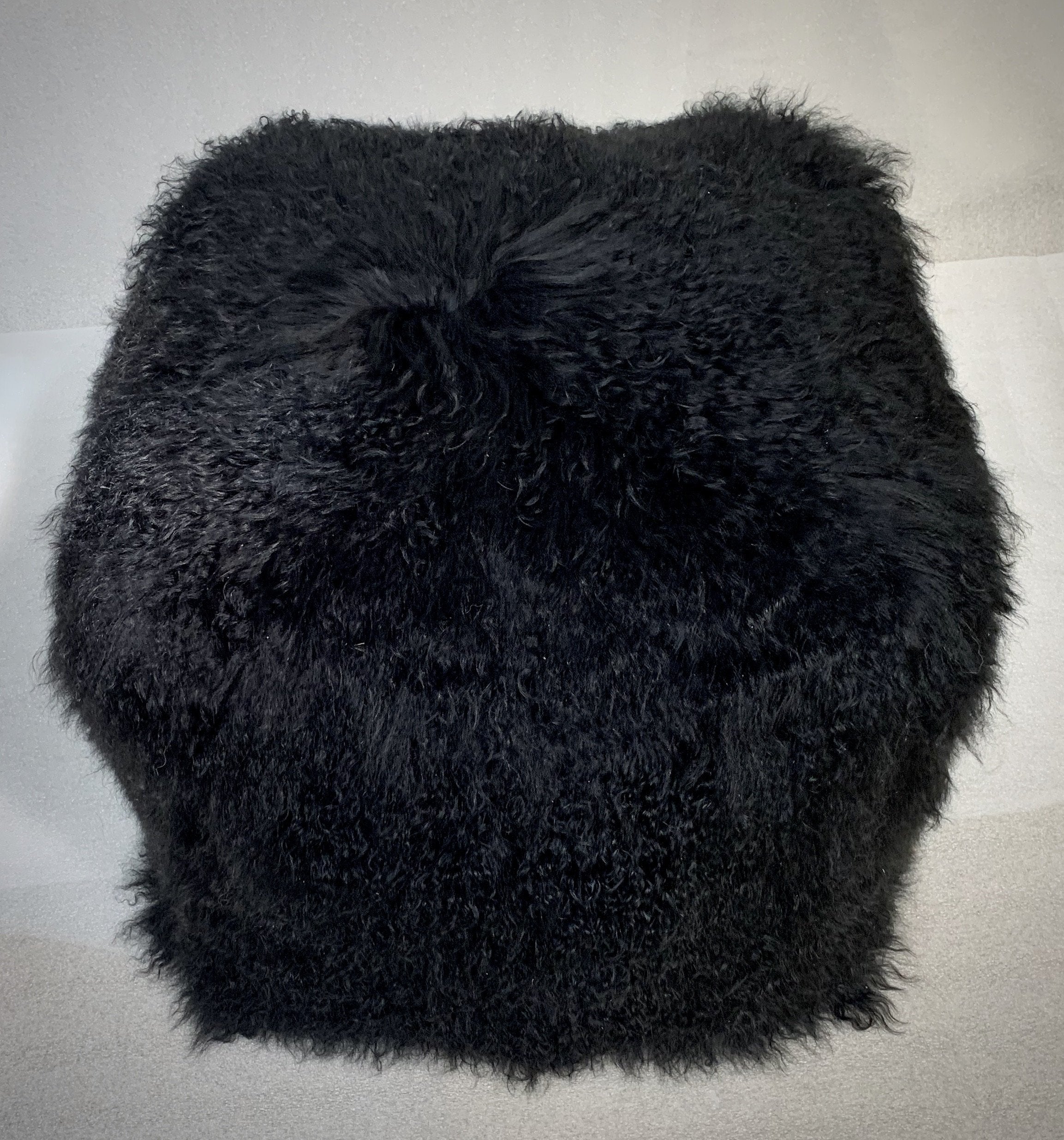 MONGOLIAN WOOL POUF