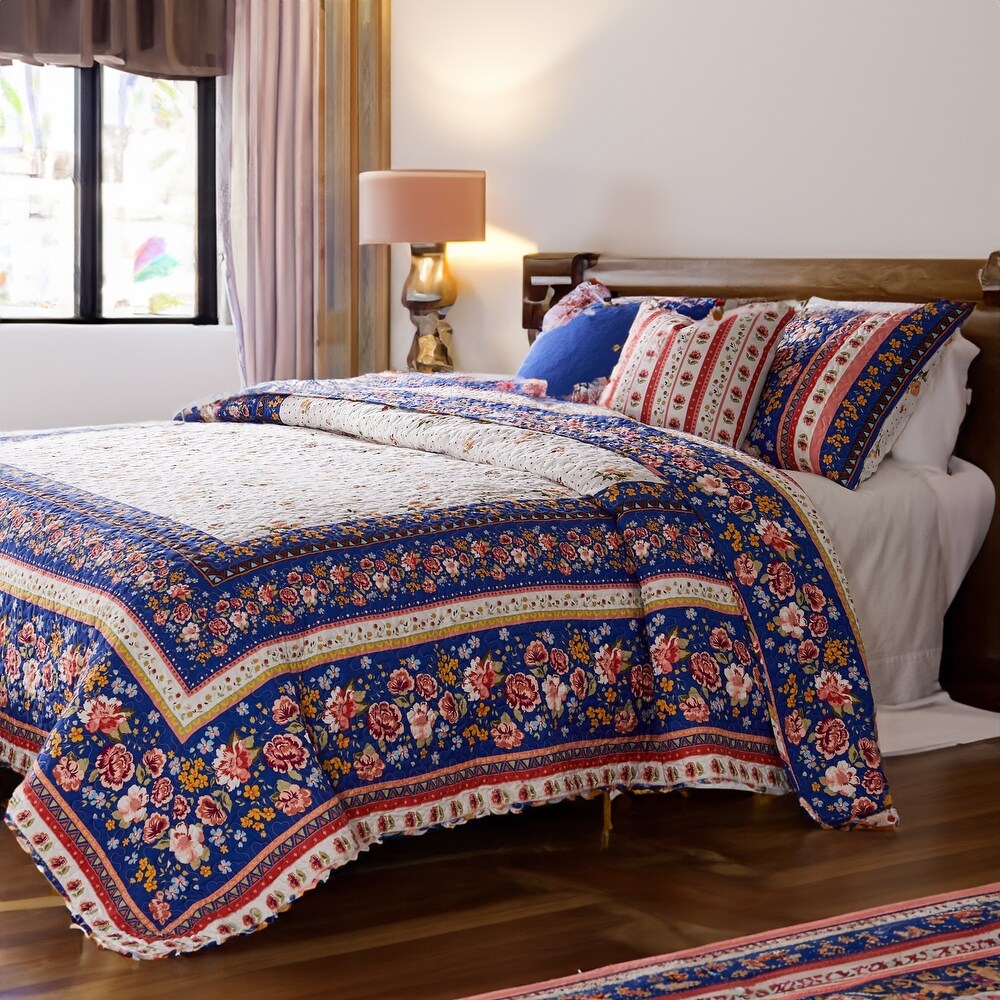 Loir 3 Piece Full Quilt Set with Floral Print  Multicolor